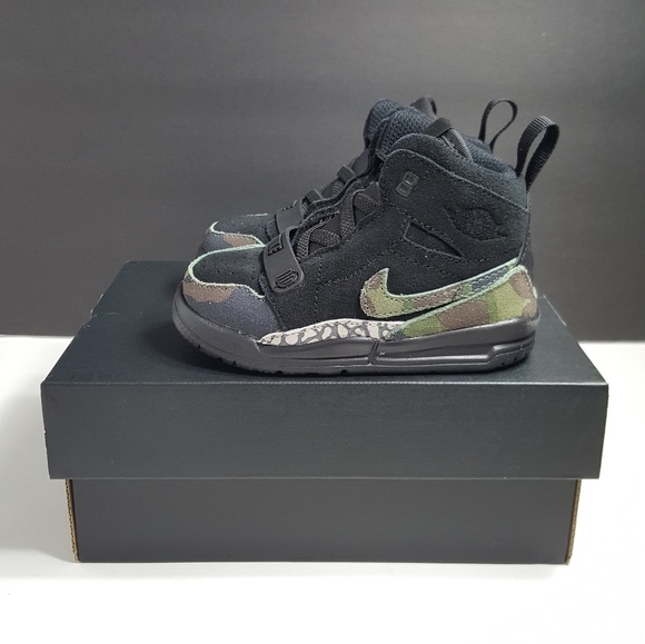 NEW!Air Jordan Legacy 312 Off-Court Shoes - Picture 2 of 7